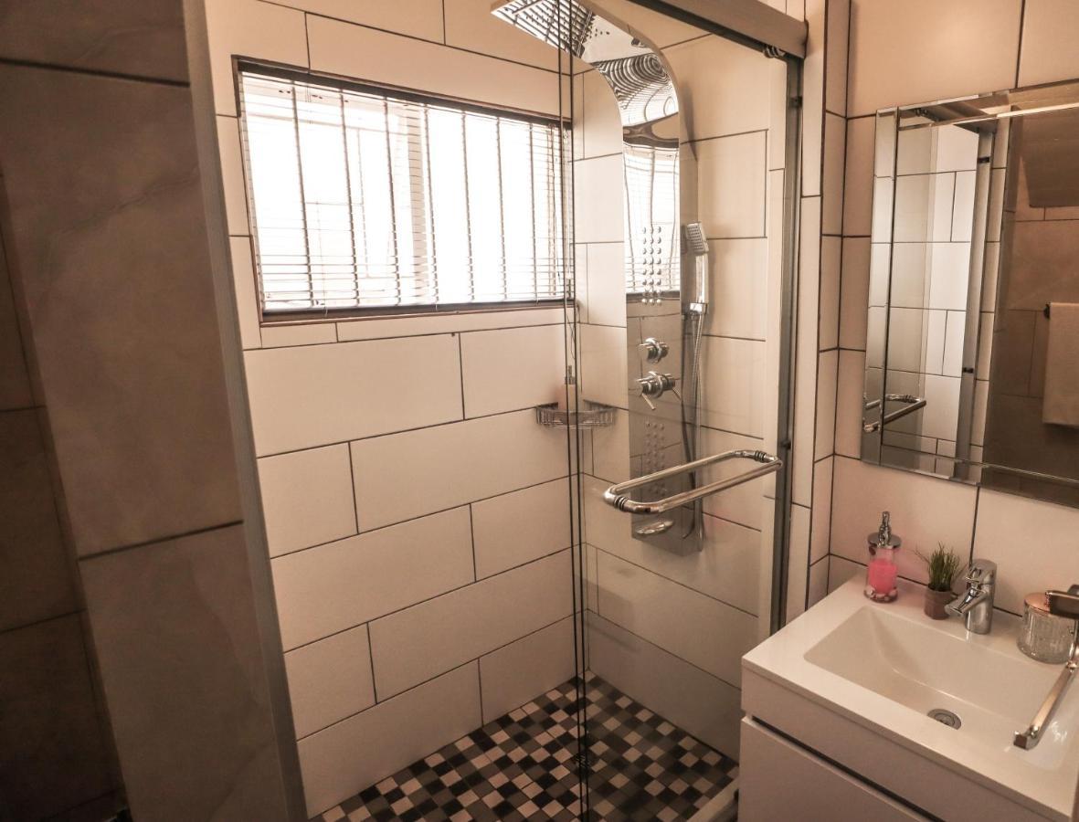 Menlyn Maine: The Exquisite Lunette Pretoria-Noord エクステリア 写真