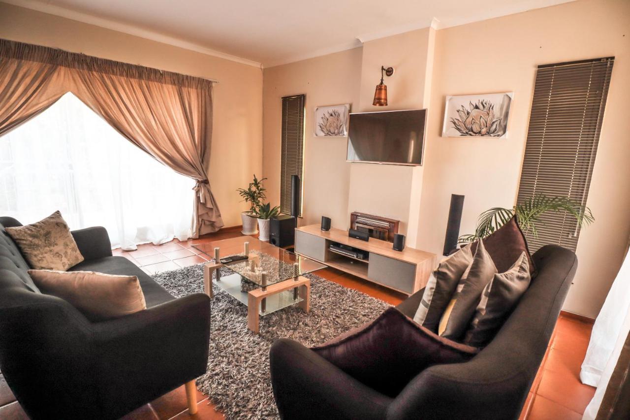 Menlyn Maine: The Exquisite Lunette Pretoria-Noord エクステリア 写真
