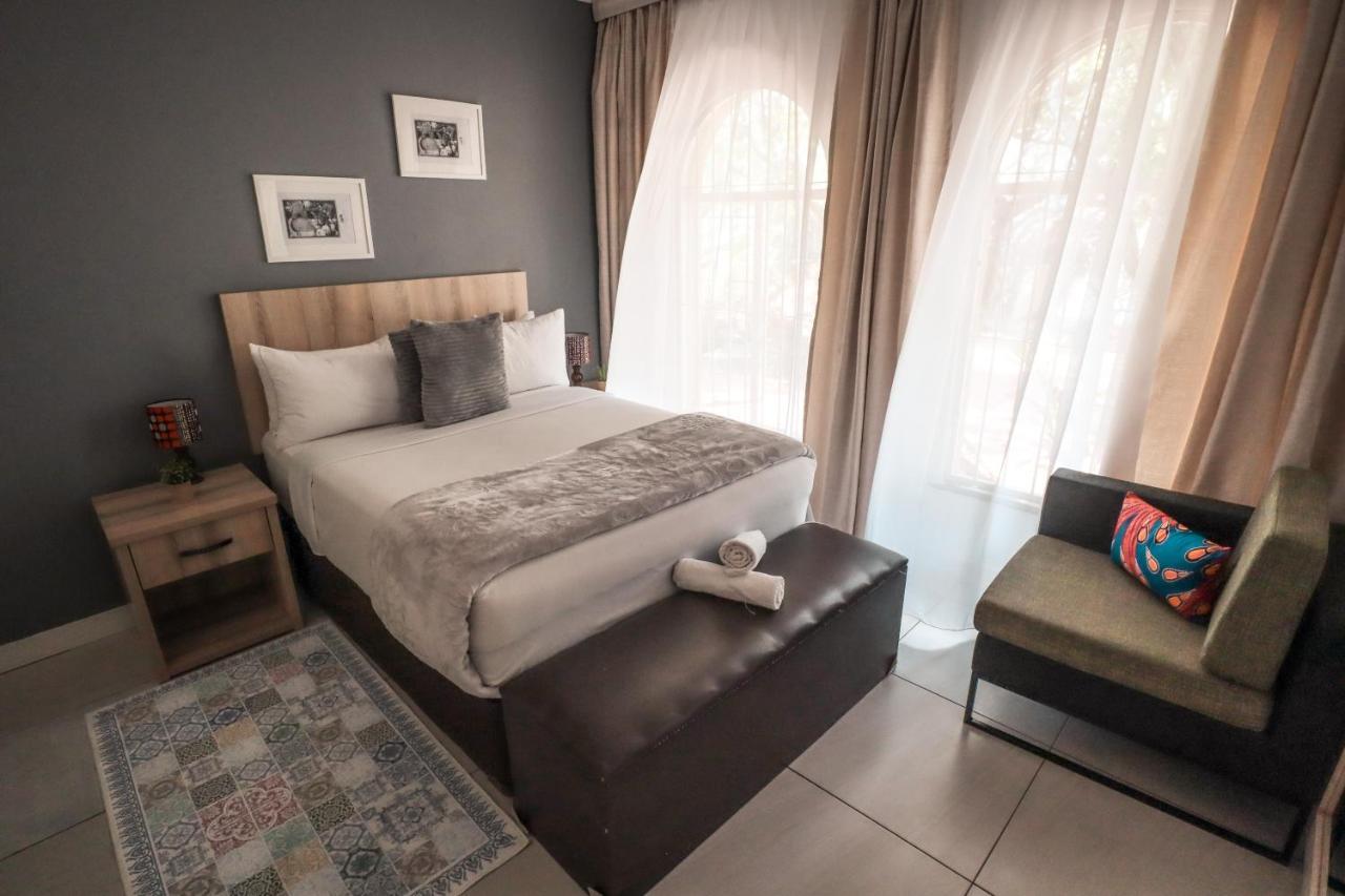 Menlyn Maine: The Exquisite Lunette Pretoria-Noord エクステリア 写真