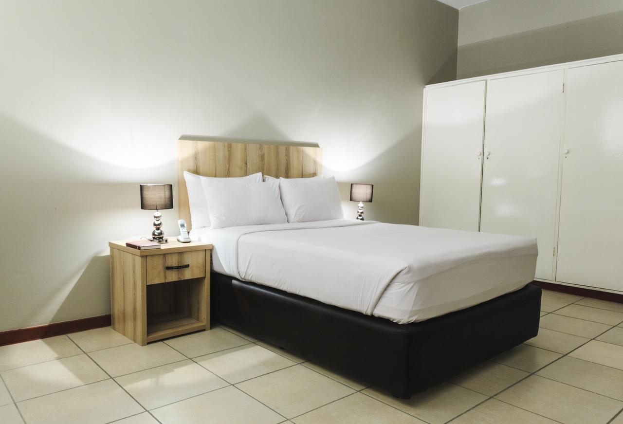 Menlyn Maine: The Exquisite Lunette Pretoria-Noord エクステリア 写真